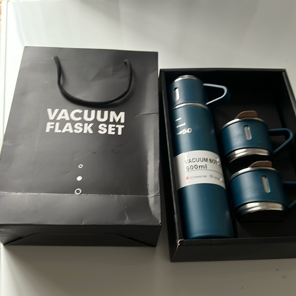 Vacuum flask set - Picture 1 of 5